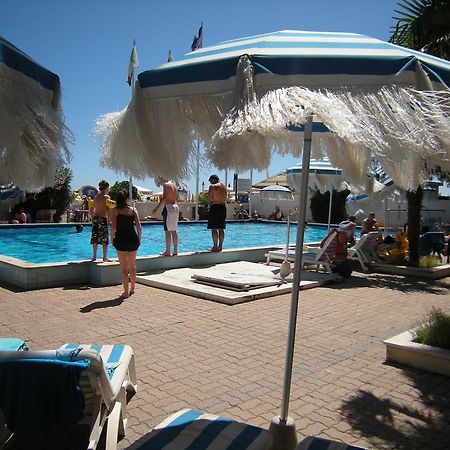 Hotel Ambasciatori Palace Lido di Jesolo Dış mekan fotoğraf