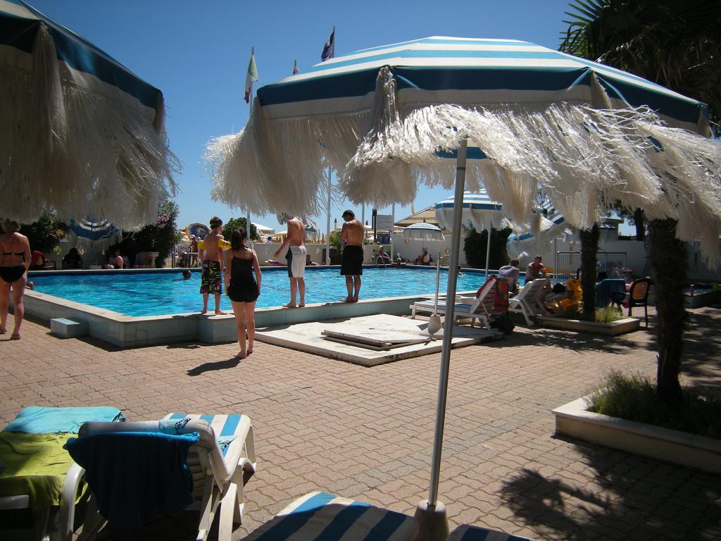 Hotel Ambasciatori Palace Lido di Jesolo Dış mekan fotoğraf