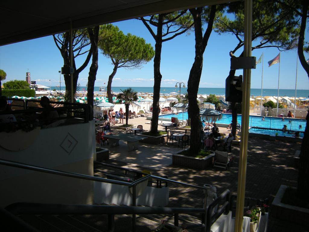 Hotel Ambasciatori Palace Lido di Jesolo Dış mekan fotoğraf
