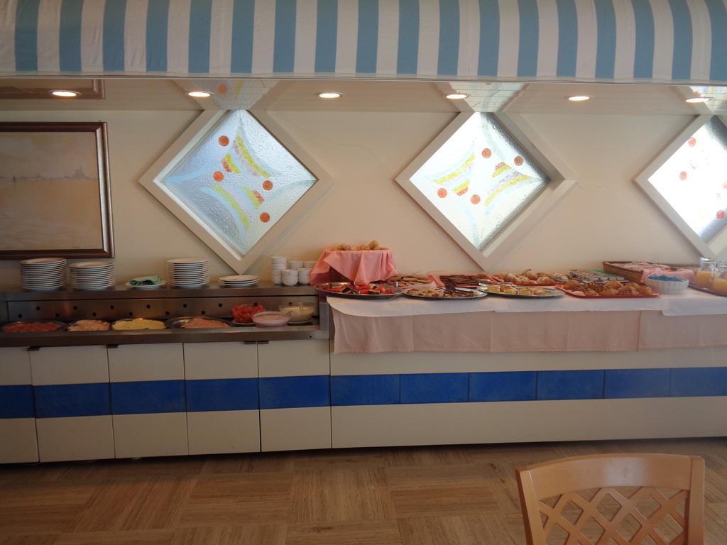 Hotel Ambasciatori Palace Lido di Jesolo Dış mekan fotoğraf