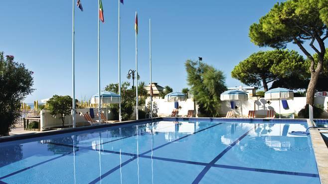 Hotel Ambasciatori Palace Lido di Jesolo Dış mekan fotoğraf