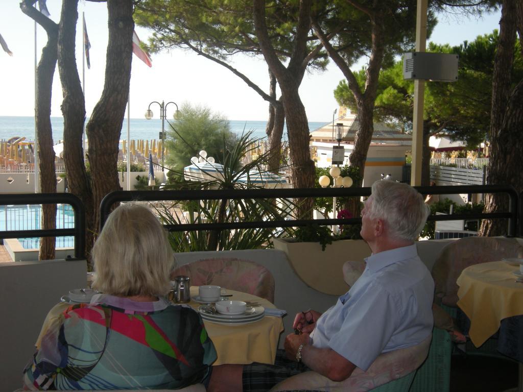 Hotel Ambasciatori Palace Lido di Jesolo Dış mekan fotoğraf