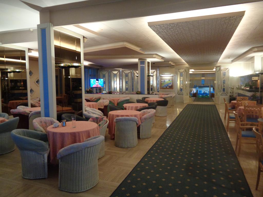 Hotel Ambasciatori Palace Lido di Jesolo Dış mekan fotoğraf