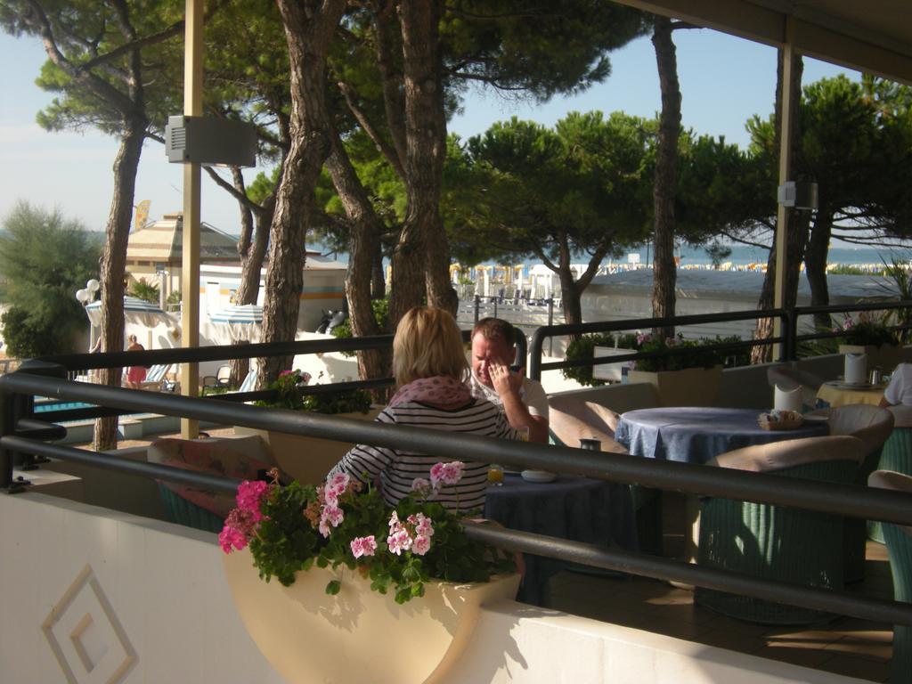 Hotel Ambasciatori Palace Lido di Jesolo Dış mekan fotoğraf