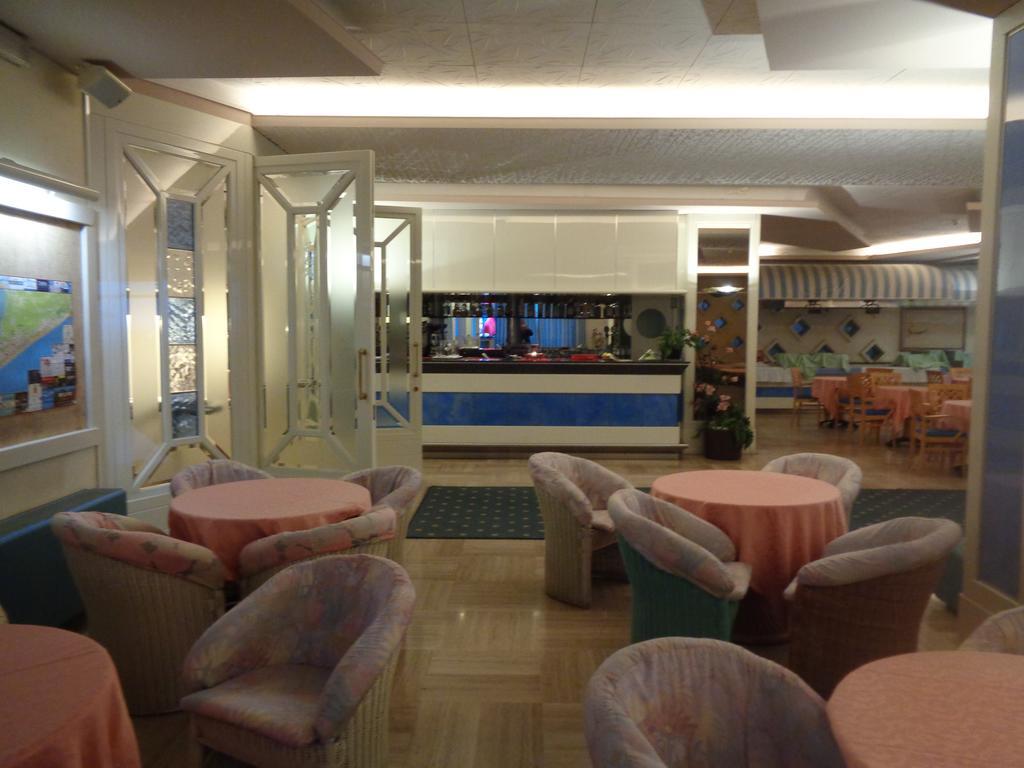 Hotel Ambasciatori Palace Lido di Jesolo Dış mekan fotoğraf