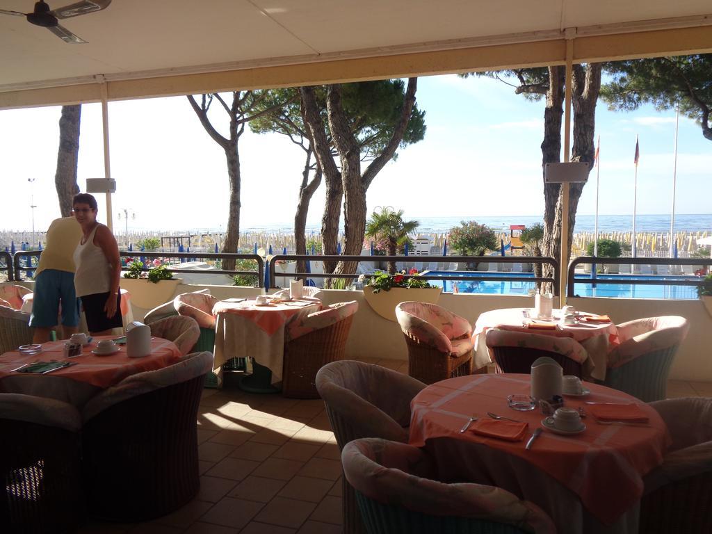 Hotel Ambasciatori Palace Lido di Jesolo Dış mekan fotoğraf