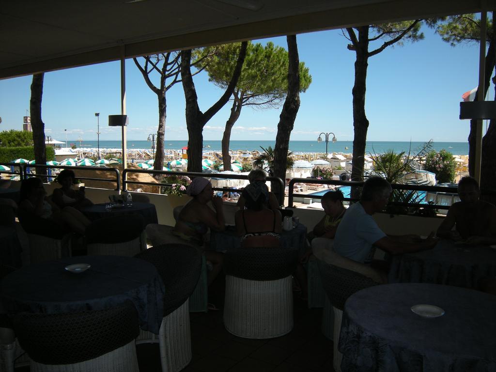 Hotel Ambasciatori Palace Lido di Jesolo Dış mekan fotoğraf
