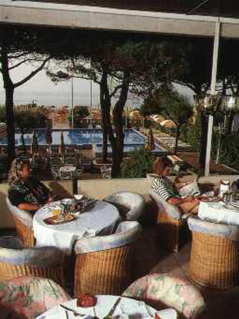 Hotel Ambasciatori Palace Lido di Jesolo Dış mekan fotoğraf