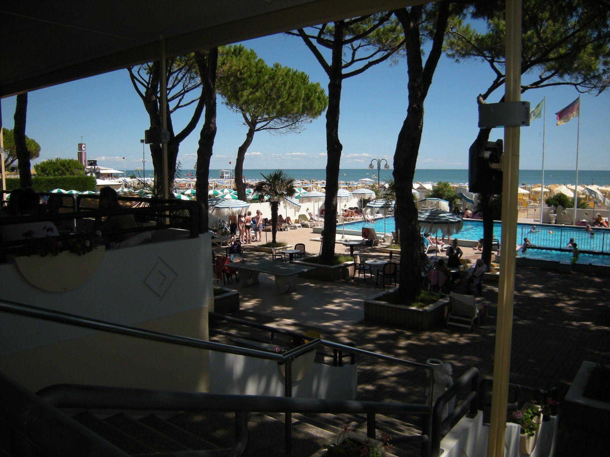 Hotel Ambasciatori Palace Lido di Jesolo Dış mekan fotoğraf